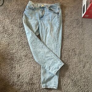 Zara Classic Straight Leg Jeans